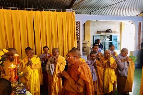 Lễ nhập kim quan Ni Trưởng Thích Nữ Diệu Giác và Tang lễ ngày Thứ I.